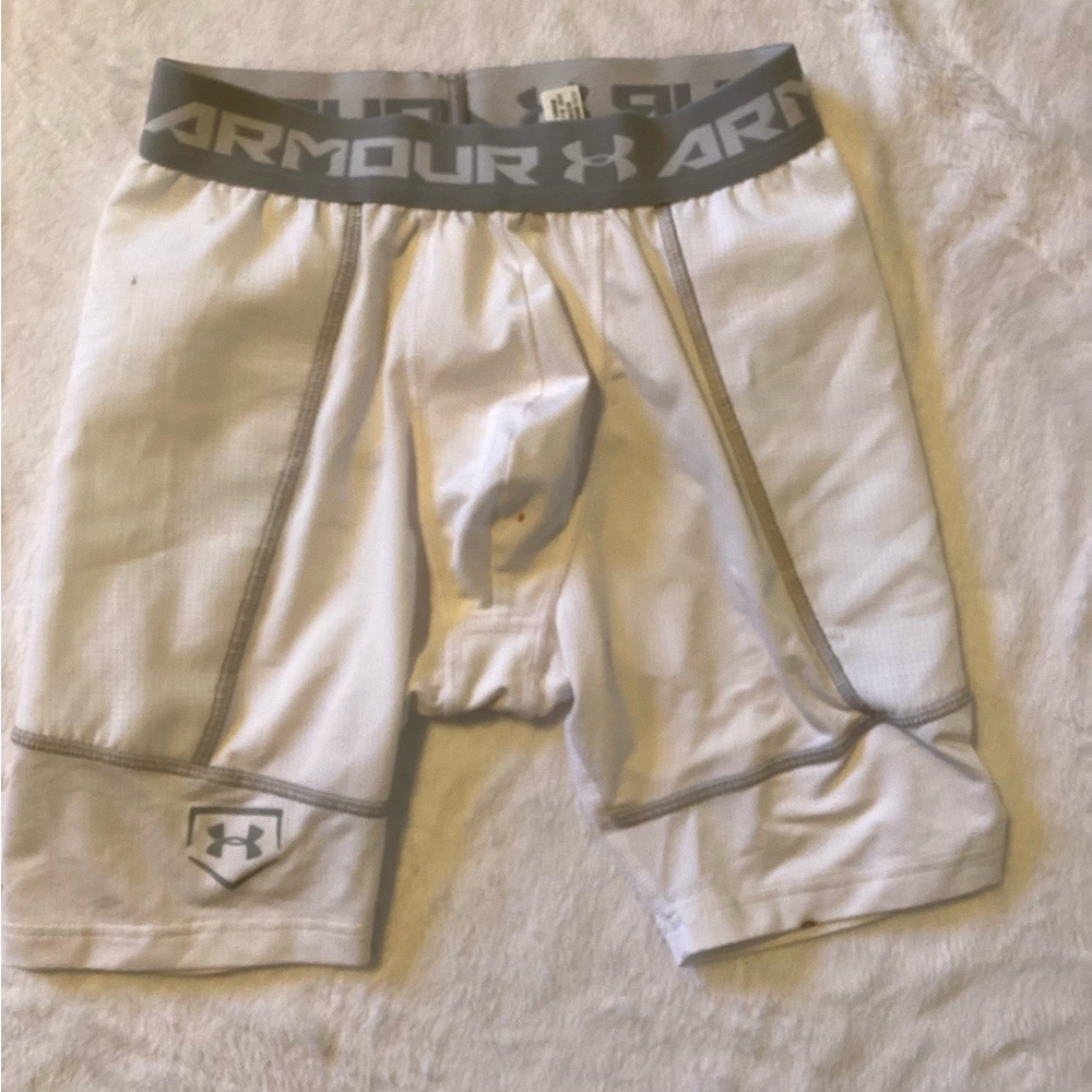Under Armour Boys FW 2017HeatGear Short Mid Underwear Color White Style 1298868